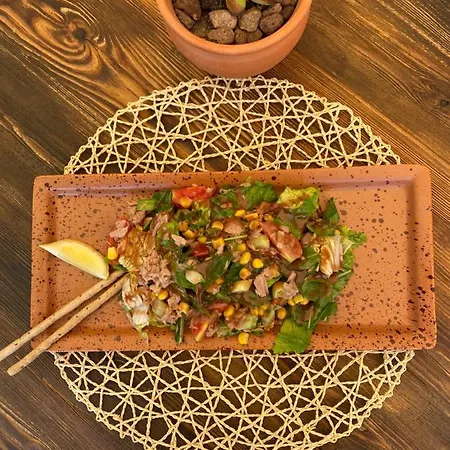 Morisi Avlu ألاتشاتي