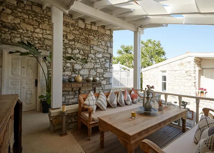 Morisi Avlu Hotel Alaçatı