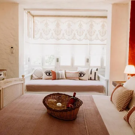 Hotel Morisi Avlu *