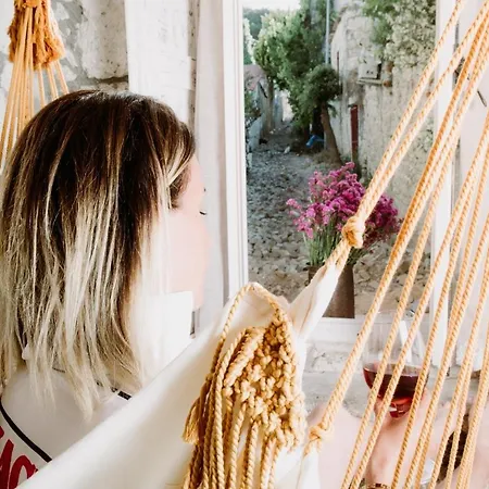 מלון Morisi Avlu