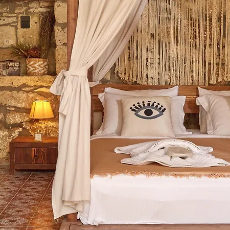 Morisi Avlu Alaçatı