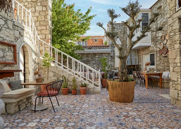 Morisi Avlu Hotel Alaçatı